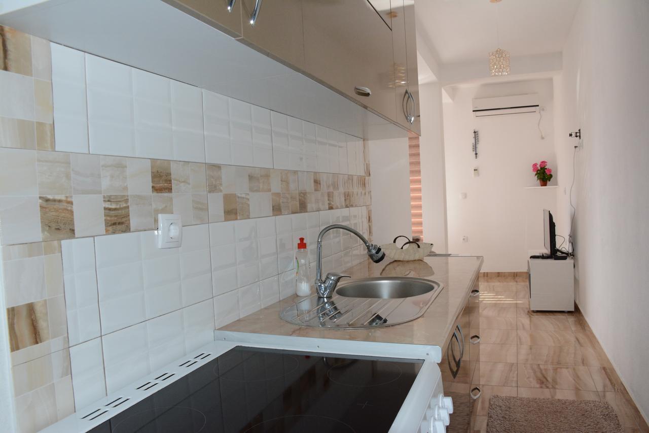 Apartment Seaview Dobra Voda
